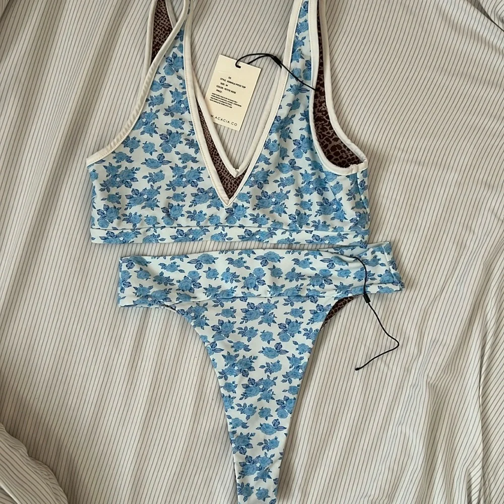 Acacia Petite Rose bikini - Picture 1 of 2